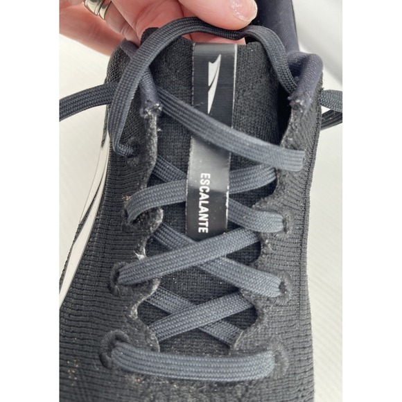 Altra Escalante Women's Size 7 Running Shoes Black Foot‎ Shape - Picture 11 of 11